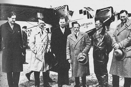 Иллюстрация к книге — Кто заставил Гитлера напасть на Сталина. Роковая ошибка Гитлера [i_008.jpg]