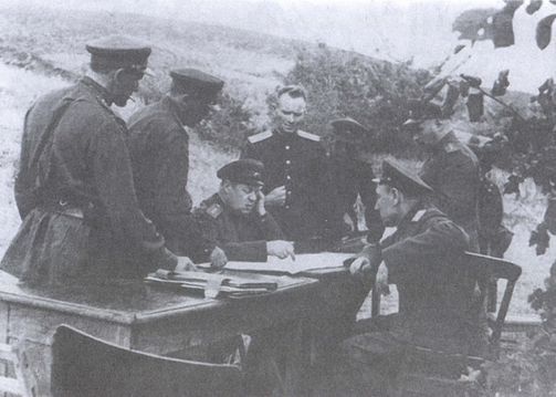 Иллюстрация к книге — Битва за Донбасс. Миус-фронт. 1941-1943 [i_032.jpg]