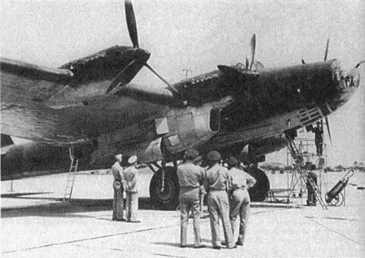 Иллюстрация к книге — Большое небо дальней авиации. Советские дальние бомбардировщики в Великой Отечественной войне. 1941-1945 [i_025.jpg]