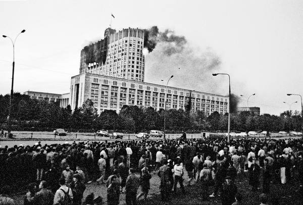 Иллюстрация к книге — История России. От Горбачева до Путина и Медведева [i_026.jpg]