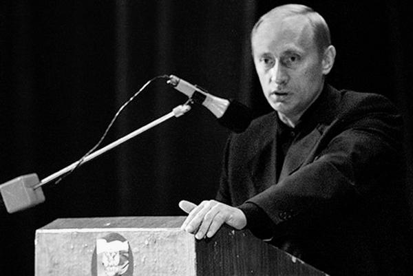 Иллюстрация к книге — История России. От Горбачева до Путина и Медведева [i_031.jpg]