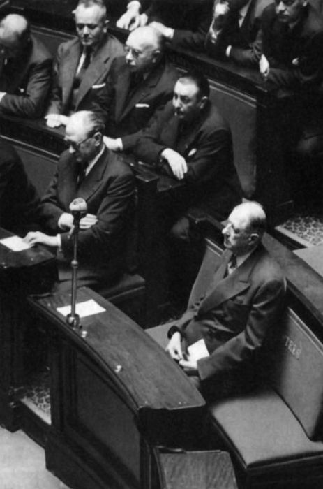 Иллюстрация к книге — Великий де Голль. "Франция - это я!" [vkladka2_img_09.jpg]