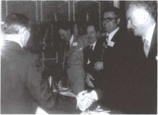 Иллюстрация к книге — Во имя Господа. Кто убил Папу Римского? [i_016.jpg]