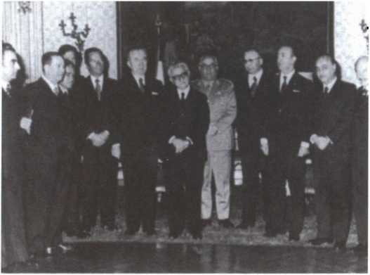 Иллюстрация к книге — Во имя Господа. Кто убил Папу Римского? [i_018.jpg]