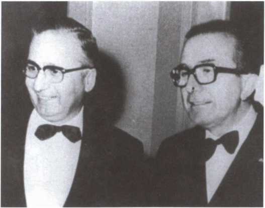 Иллюстрация к книге — Во имя Господа. Кто убил Папу Римского? [i_019.jpg]