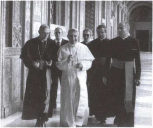 Иллюстрация к книге — Во имя Господа. Кто убил Папу Римского? [i_029.jpg]