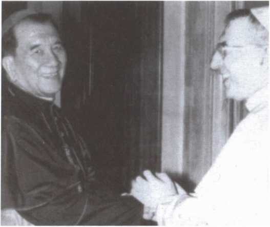 Иллюстрация к книге — Во имя Господа. Кто убил Папу Римского? [i_040.jpg]