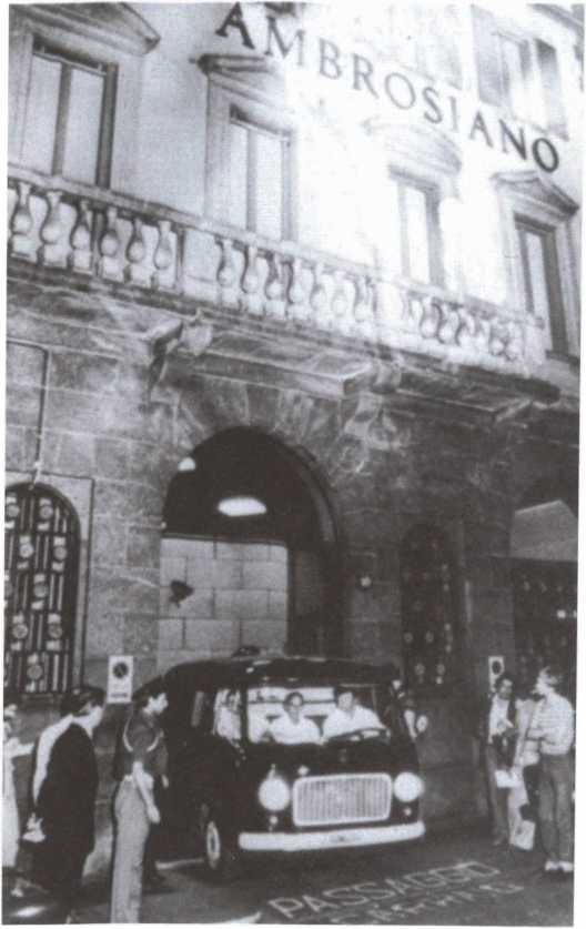 Иллюстрация к книге — Во имя Господа. Кто убил Папу Римского? [i_061.jpg]