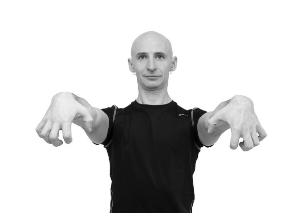 Иллюстрация к книге — Йогатерапия. Практическое руководство [i_098.jpg]