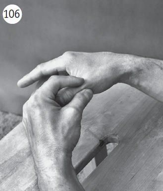 Иллюстрация к книге — Болит шея - что делать [i_125.jpg]