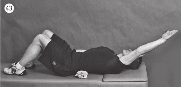 Иллюстрация к книге — Позвоночник без боли. Курс изометрической гимнастики [i_052.jpg]