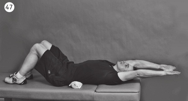 Иллюстрация к книге — Позвоночник без боли. Курс изометрической гимнастики [i_056.jpg]