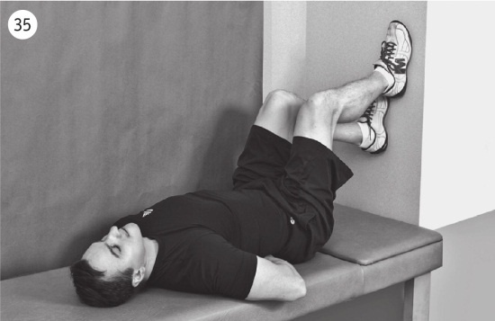 Иллюстрация к книге — Суставы без боли. Курс изометрической гимнастики [i_048.jpg]