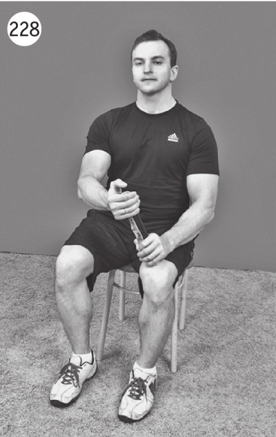 Иллюстрация к книге — Суставы без боли. Курс изометрической гимнастики [i_245.jpg]