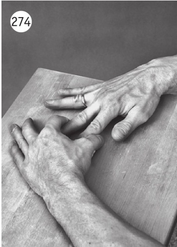 Иллюстрация к книге — Суставы без боли. Курс изометрической гимнастики [i_292.jpg]