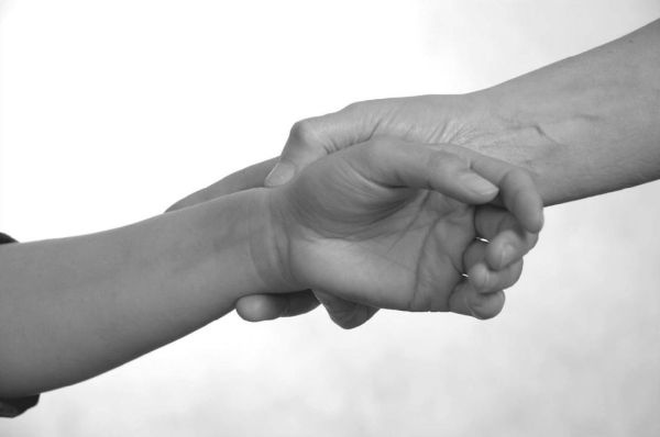 Иллюстрация к книге — Экстренная помощь при травмах, болевых шоках и воспалениях. Опыт работы в чрезвычайных ситуациях [_064_1f.jpg]