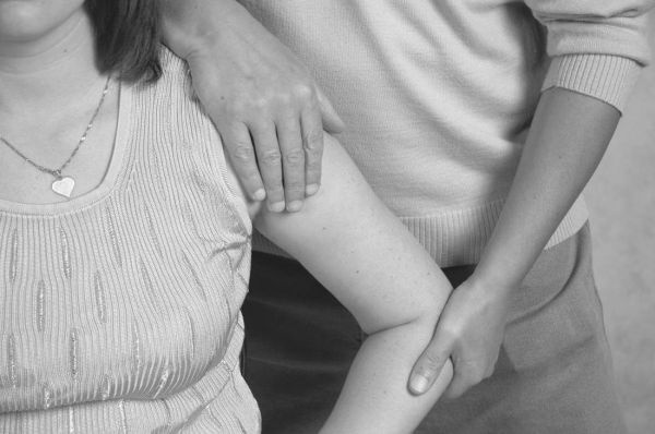 Иллюстрация к книге — Экстренная помощь при травмах, болевых шоках и воспалениях. Опыт работы в чрезвычайных ситуациях [_119_2f.jpg]