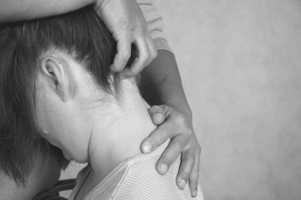 Иллюстрация к книге — Экстренная помощь при травмах, болевых шоках и воспалениях. Опыт работы в чрезвычайных ситуациях [_145f.jpg]