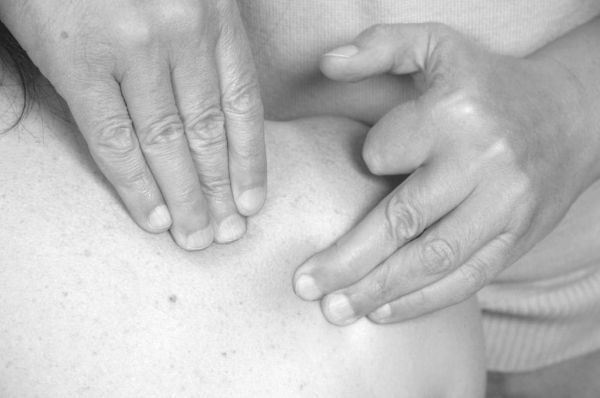 Иллюстрация к книге — Экстренная помощь при травмах, болевых шоках и воспалениях. Опыт работы в чрезвычайных ситуациях [_153f.jpg]