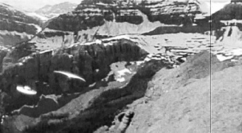 Иллюстрация к книге — Пришельцы государственной важности. Военная тайна [pic_11.jpg]