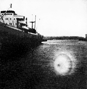 Иллюстрация к книге — Пришельцы государственной важности. Военная тайна [pic_5.jpg]