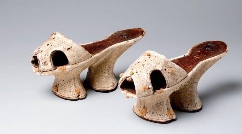 Иллюстрация к книге — Библия моды [i_141.jpg]