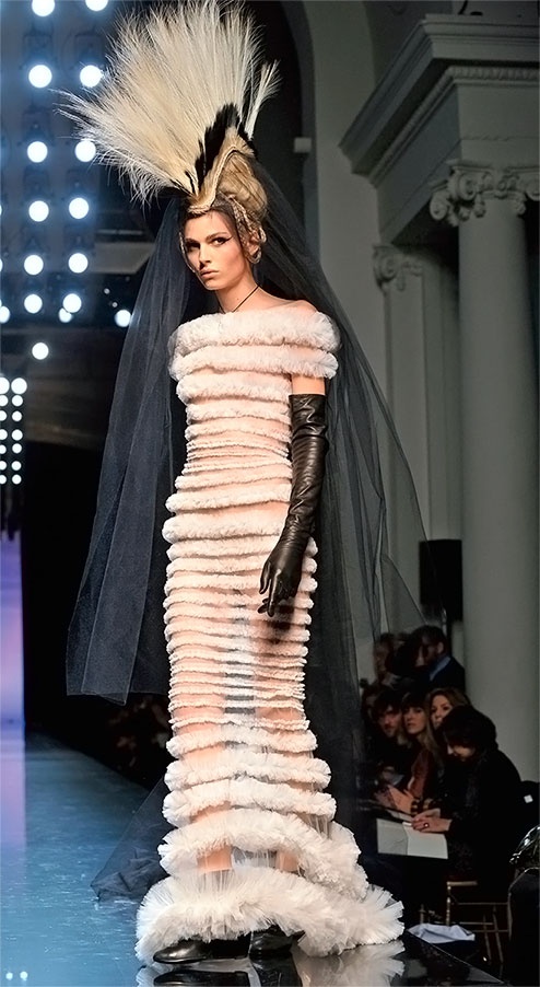 Иллюстрация к книге — Библия моды [i_206.jpg]