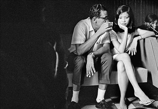 Иллюстрация к книге — Восток, Запад и секс. История опасных связей [_10.jpg]