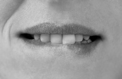 Иллюстрация к книге — Все лгут. Как выявить обман по мимике и жестам [i_057.jpg]