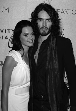 Иллюстрация к книге — Все лгут. Как выявить обман по мимике и жестам [i_069.jpg]