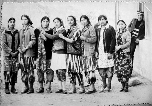 Иллюстрация к книге — Советский кишлак. Между колониализмом и модернизацией [i_074.jpg]