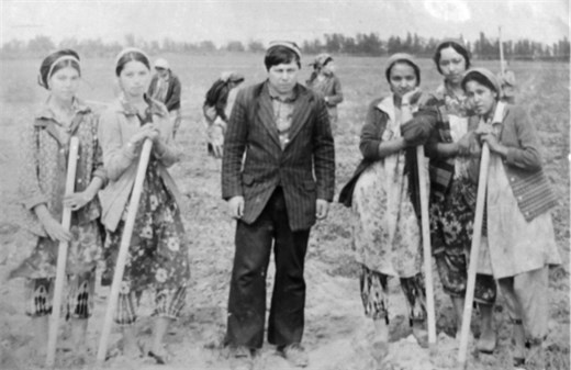 Иллюстрация к книге — Советский кишлак. Между колониализмом и модернизацией [i_075.jpg]