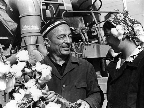 Иллюстрация к книге — Советский кишлак. Между колониализмом и модернизацией [i_084.jpg]