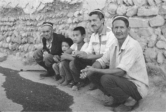 Иллюстрация к книге — Советский кишлак. Между колониализмом и модернизацией [i_099.jpg]