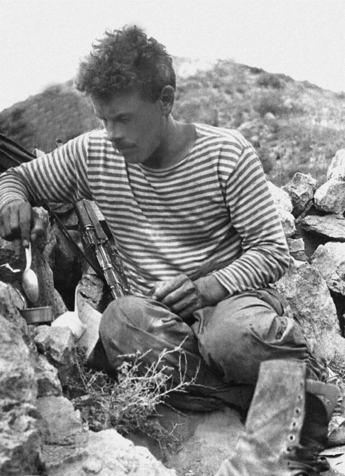 Иллюстрация к книге — Бой под Талуканом [i_026.jpg]