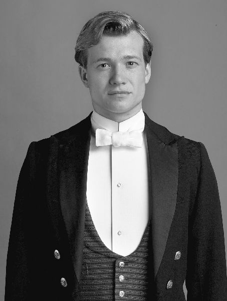 Иллюстрация к книге — Аббатство Даунтон. История гордости и предубеждений [binder1.pdfadobeacrobatpro_page_261_image_0001.jpg]