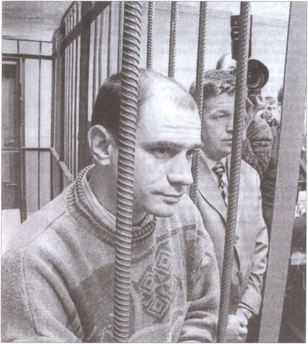 Иллюстрация к книге — Предатели. Войско без знамен [i_005.jpg]