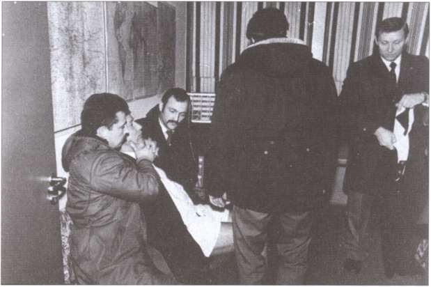 Иллюстрация к книге — Предатели. Войско без знамен [i_028.jpg]