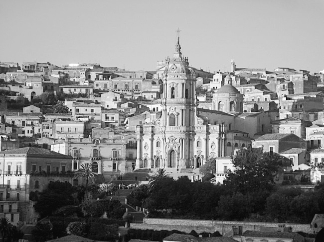 Иллюстрация к книге — Я, Лучано Паваротти, или Восхождение к славе [i_007.jpg]