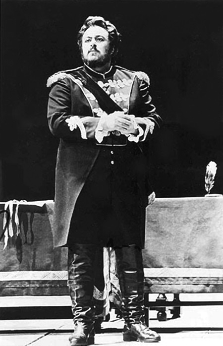 Иллюстрация к книге — Я, Лучано Паваротти, или Восхождение к славе [i_042.jpg]