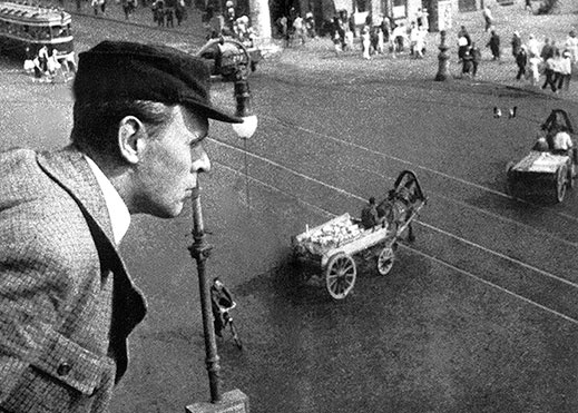 Иллюстрация к книге — Даниил Хармс. Жизнь человека на ветру [i_116.jpg]