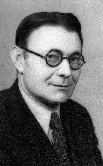 Иллюстрация к книге — Даниил Хармс. Жизнь человека на ветру [i_134.jpg]