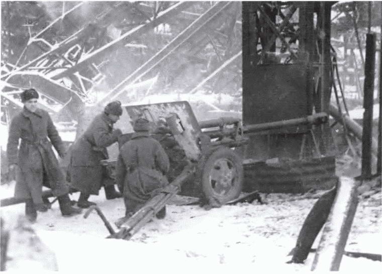 Иллюстрация к книге — Смерч войны [i_029.jpg]