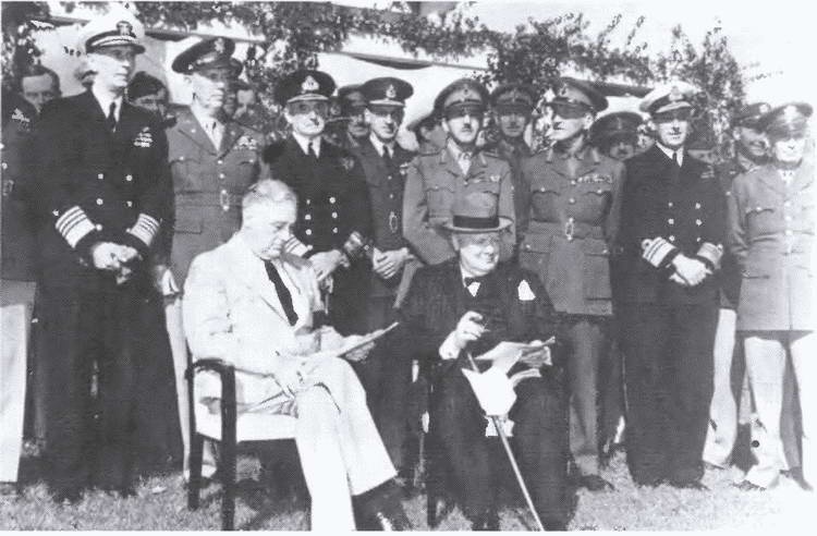 Иллюстрация к книге — Смерч войны [i_030.jpg]