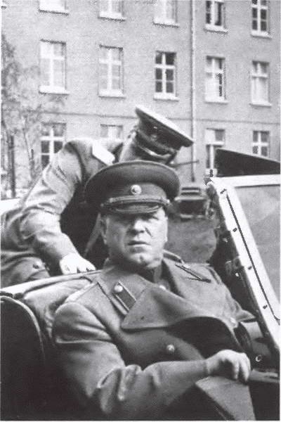 Иллюстрация к книге — Смерч войны [i_050.jpg]