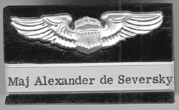Иллюстрация к книге — Русские крылья Америки. "Громовержцы" Северского и Картвели [_099.jpg]