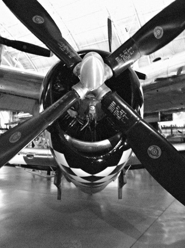 Иллюстрация к книге — Русские крылья Америки. "Громовержцы" Северского и Картвели [_2052.jpg]