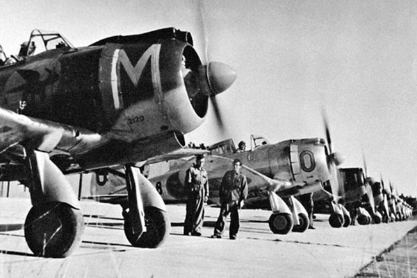 Иллюстрация к книге — Русские крылья Америки. "Громовержцы" Северского и Картвели [_212.jpg]