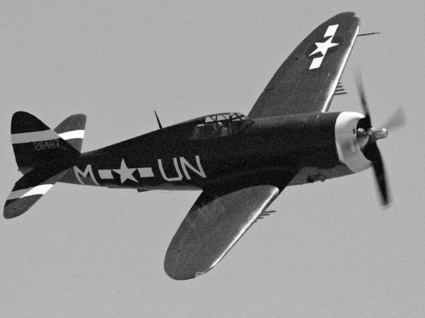 Иллюстрация к книге — Русские крылья Америки. "Громовержцы" Северского и Картвели [_225.jpg]