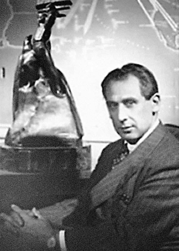 Иллюстрация к книге — Русские крылья Америки. "Громовержцы" Северского и Картвели [_235.jpg]